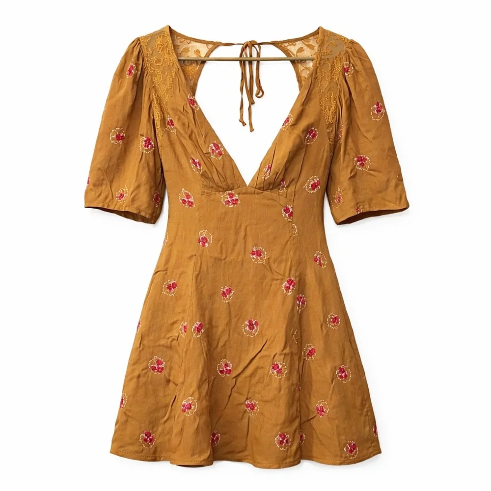 NWT Free People Clove Embroidered Open Back Mini Dress Size 4 MSRP $128 Boho